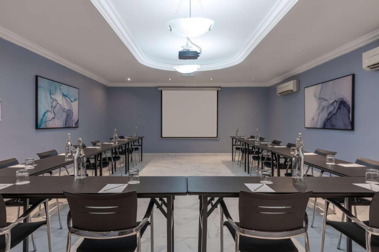 Park Inn By Radisson, Lagos Victoria Island Exterior photo