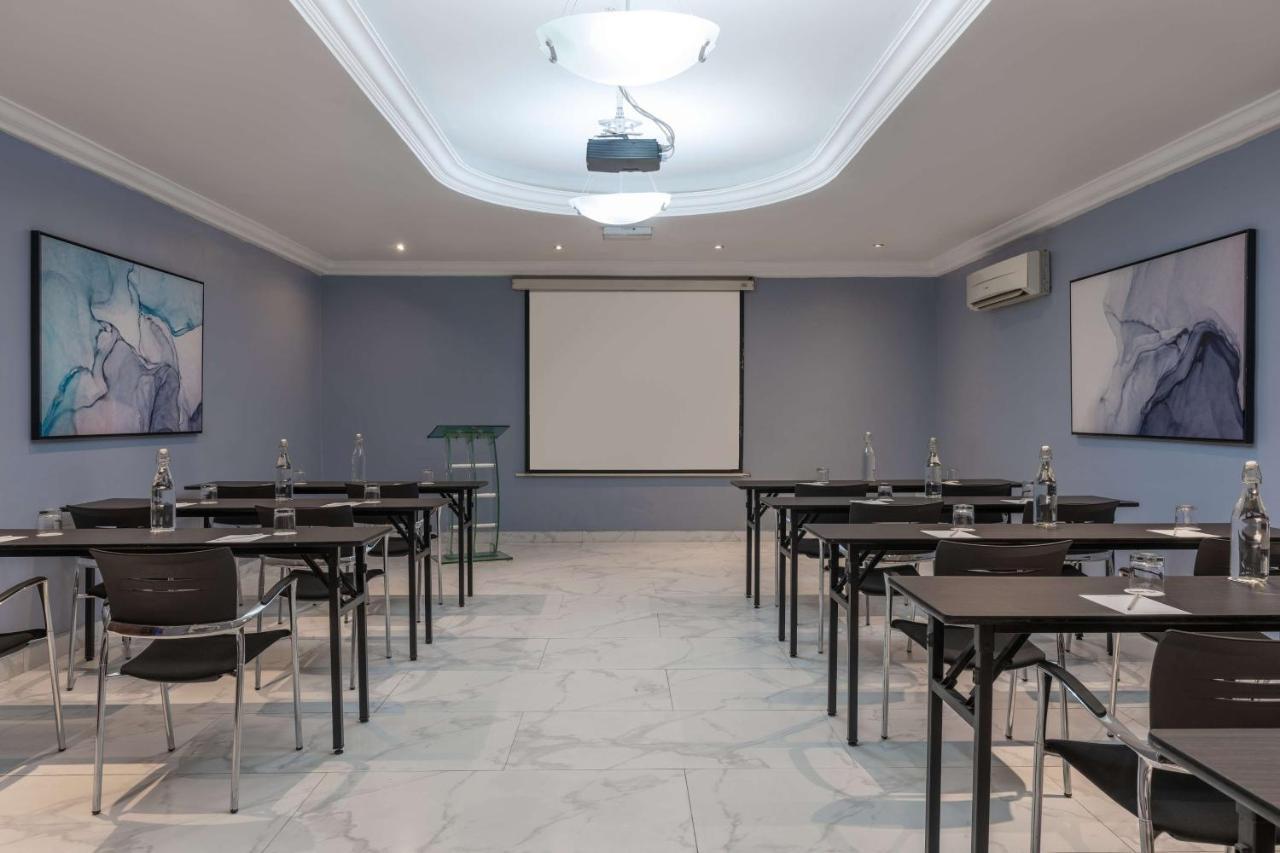 Park Inn By Radisson, Lagos Victoria Island Exterior photo